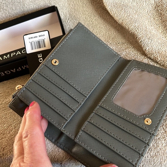 Wallet - Picture 2 of 3